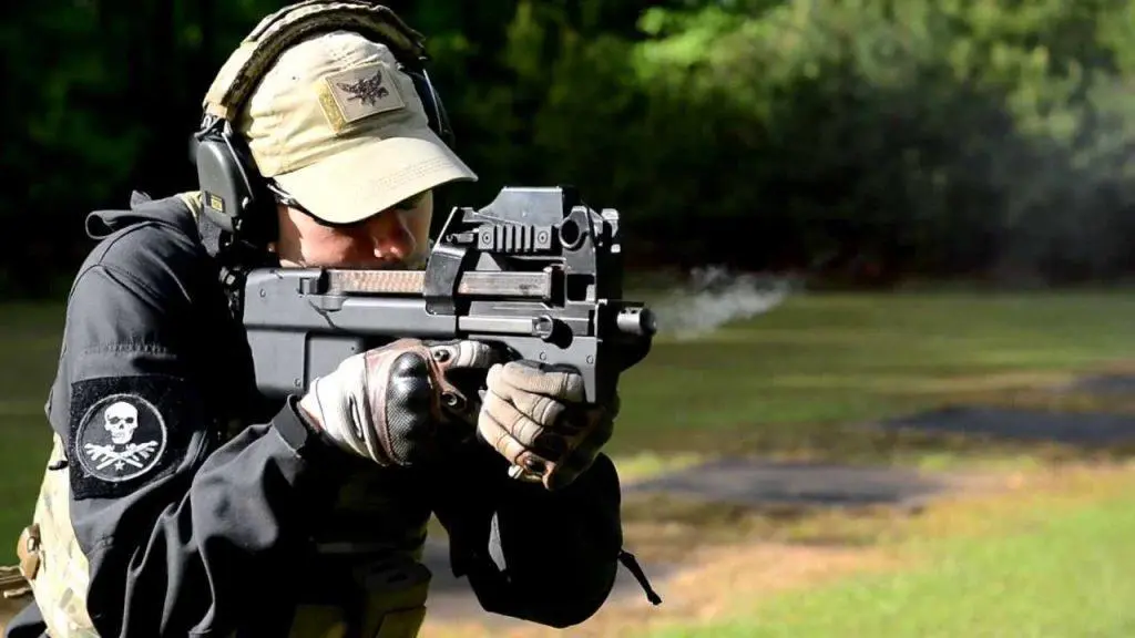 P90